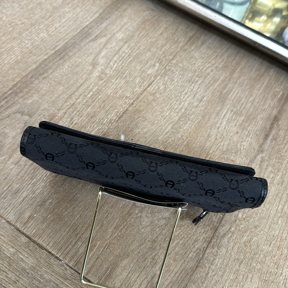 Etienne Aigner wallet - Picture 14 of 14